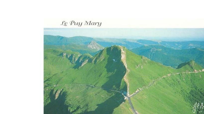 Vacances Au Pied Des Monts Du Cantal Laveissiere Exterior photo